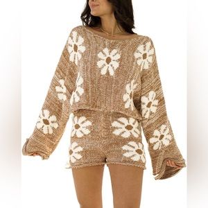 Daisy 2 Peice Knot Loung Wear (Size Medium)